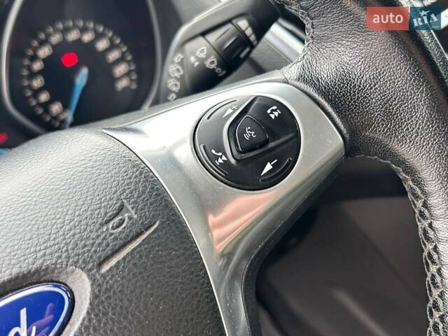 Белый Форд Фокус, объемом двигателя 1 л и пробегом 164 тыс. км за 7700 $, фото 19 на Automoto.ua