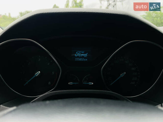 Форд Фокус 2014 в Харькове на Automoto.ua Белый Форд Фокус, объемом двигателя 1.6 л и пробегом 225 тыс. км за 8200 $, фото 26 на Automoto.ua