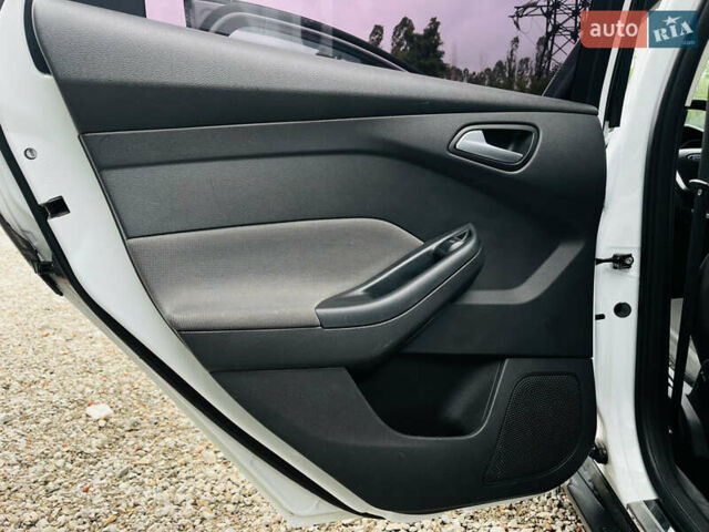 Форд Фокус 2014 в Харькове на Automoto.ua Белый Форд Фокус, объемом двигателя 1.6 л и пробегом 225 тыс. км за 8200 $, фото 15 на Automoto.ua