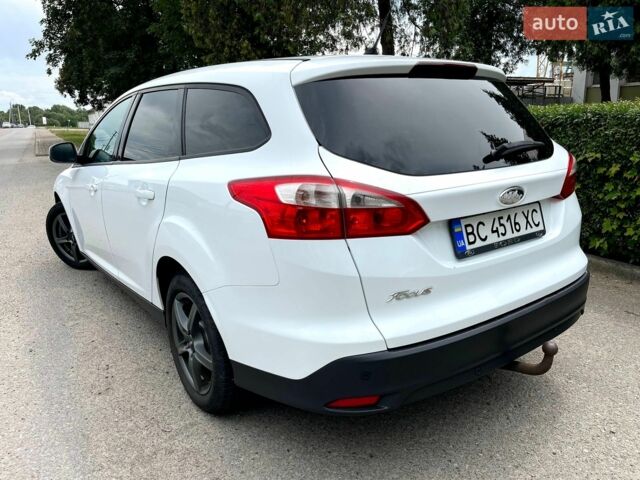 Белый Форд Фокус, объемом двигателя 1.6 л и пробегом 255 тыс. км за 7200 $, фото 5 на Automoto.ua