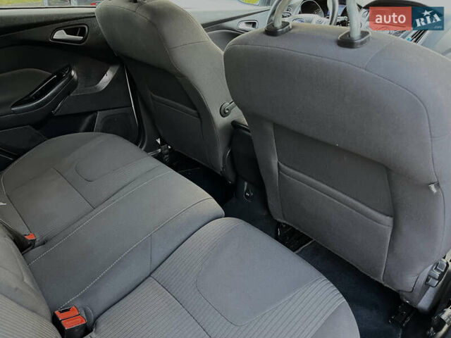 Белый Форд Фокус, объемом двигателя 1.6 л и пробегом 218 тыс. км за 8799 $, фото 95 на Automoto.ua