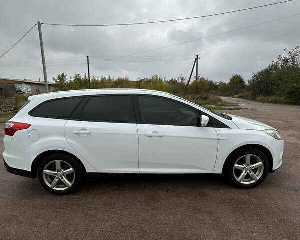 Форд Фокус 2014 у Бердичеве на Automoto.ua Білий Форд Фокус, об'ємом двигуна 1.6 л та пробігом 315 тис. км за 6300 $, фото 3 на Automoto.ua