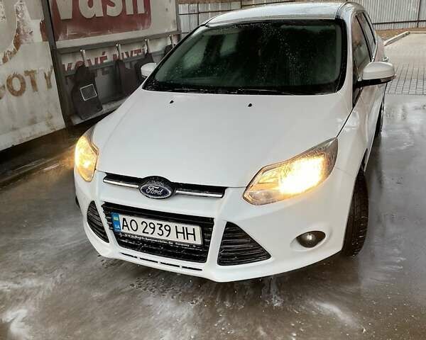 Білий Форд Фокус, об'ємом двигуна 1.56 л та пробігом 300 тис. км за 6900 $, фото 1 на Automoto.ua