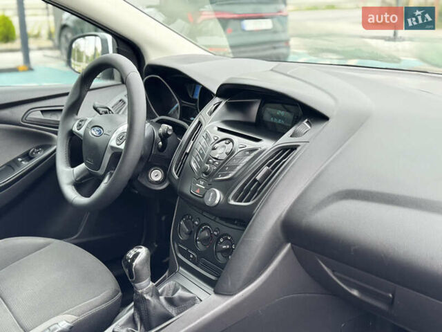 Белый Форд Фокус, объемом двигателя 1.6 л и пробегом 174 тыс. км за 8200 $, фото 24 на Automoto.ua