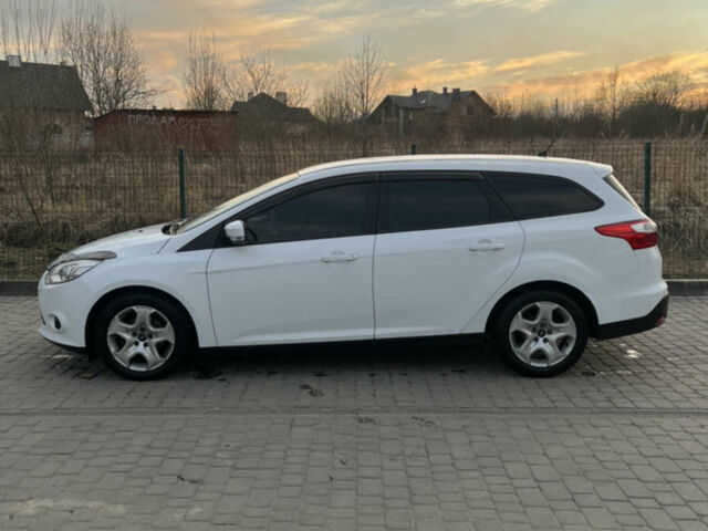 Белый Форд Фокус, объемом двигателя 1.6 л и пробегом 240 тыс. км за 7700 $, фото 4 на Automoto.ua