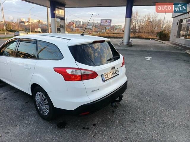 Белый Форд Фокус, объемом двигателя 1.56 л и пробегом 231 тыс. км за 7500 $, фото 4 на Automoto.ua