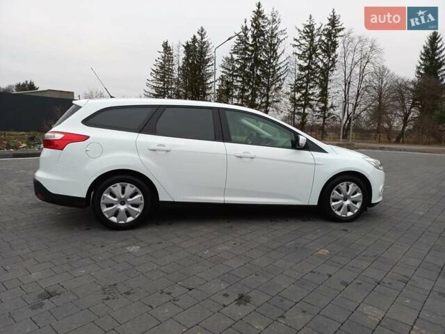 Білий Форд Фокус, об'ємом двигуна 1.6 л та пробігом 230 тис. км за 7377 $, фото 17 на Automoto.ua