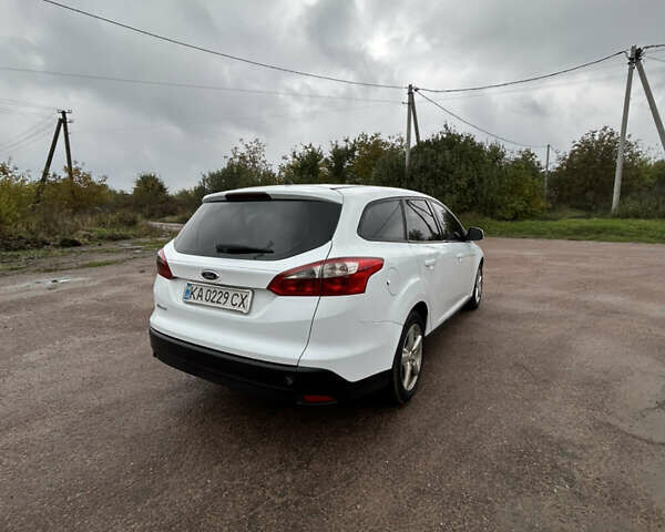 Форд Фокус 2014 у Бердичеве на Automoto.ua Білий Форд Фокус, об'ємом двигуна 1.6 л та пробігом 315 тис. км за 6300 $, фото 2 на Automoto.ua