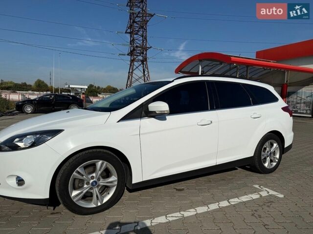 Білий Форд Фокус, об'ємом двигуна 1 л та пробігом 199 тис. км за 5500 $, фото 1 на Automoto.ua