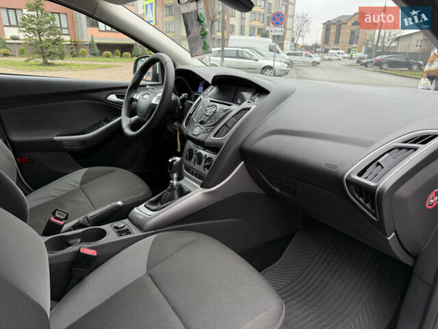 Белый Форд Фокус, объемом двигателя 1.6 л и пробегом 191 тыс. км за 8942 $, фото 40 на Automoto.ua