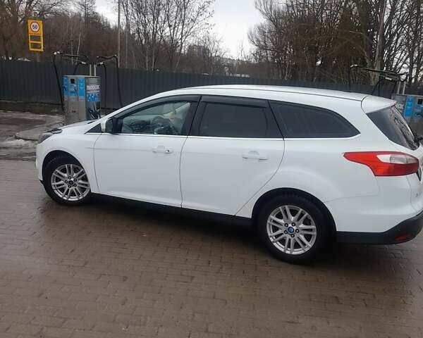 Белый Форд Фокус, объемом двигателя 2 л и пробегом 259 тыс. км за 7350 $, фото 12 на Automoto.ua