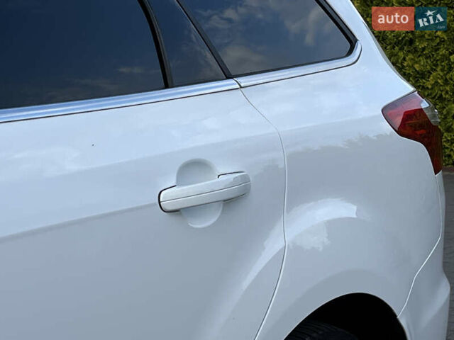 Белый Форд Фокус, объемом двигателя 1.6 л и пробегом 218 тыс. км за 8799 $, фото 78 на Automoto.ua