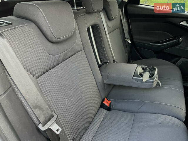 Белый Форд Фокус, объемом двигателя 1.6 л и пробегом 218 тыс. км за 8799 $, фото 94 на Automoto.ua