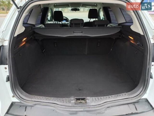 Білий Форд Фокус, об'ємом двигуна 1.6 л та пробігом 230 тис. км за 7377 $, фото 34 на Automoto.ua