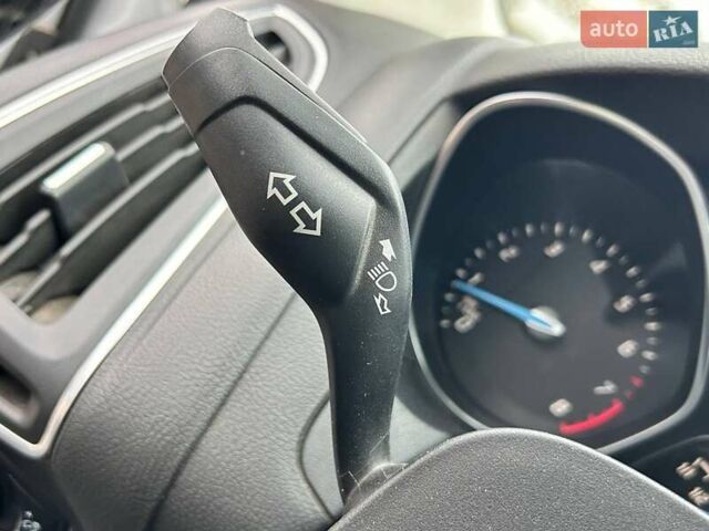 Белый Форд Фокус, объемом двигателя 1 л и пробегом 164 тыс. км за 7700 $, фото 20 на Automoto.ua