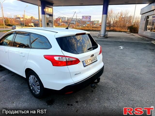 Белый Форд Фокус, объемом двигателя 1.6 л и пробегом 230 тыс. км за 7500 $, фото 4 на Automoto.ua