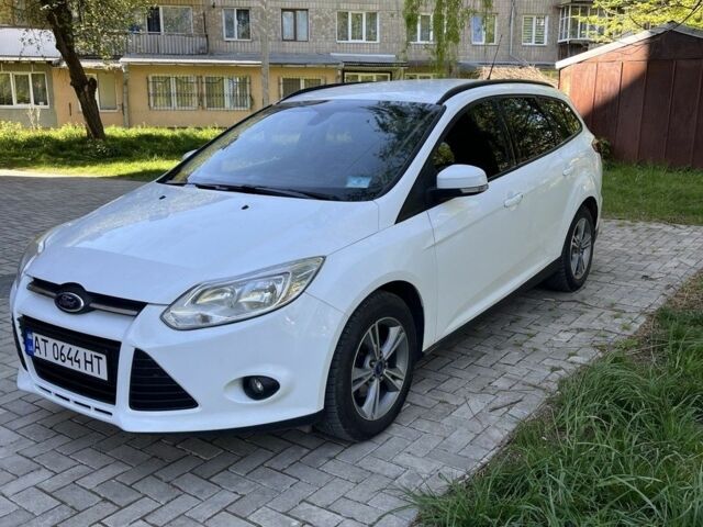 Белый Форд Фокус, объемом двигателя 1.6 л и пробегом 335 тыс. км за 6300 $, фото 3 на Automoto.ua