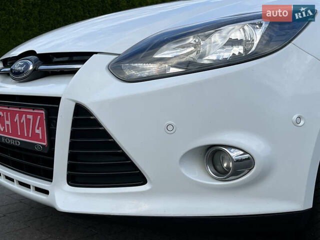 Белый Форд Фокус, объемом двигателя 1.6 л и пробегом 218 тыс. км за 8799 $, фото 82 на Automoto.ua