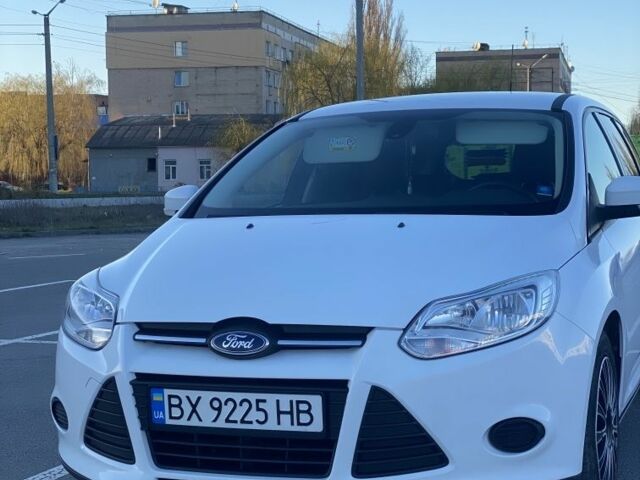 Белый Форд Фокус, объемом двигателя 1.6 л и пробегом 200 тыс. км за 6500 $, фото 5 на Automoto.ua