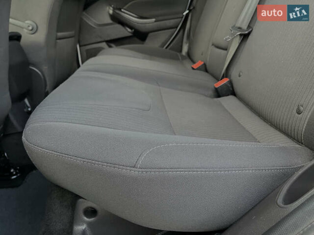 Белый Форд Фокус, объемом двигателя 1.6 л и пробегом 218 тыс. км за 8799 $, фото 90 на Automoto.ua