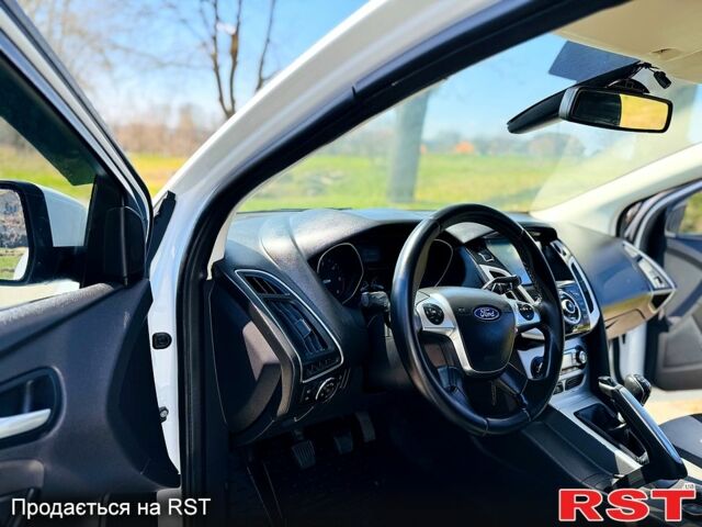 Білий Форд Фокус, об'ємом двигуна 16 л та пробігом 86 тис. км за 8400 $, фото 9 на Automoto.ua