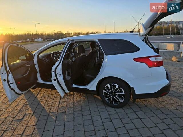 Білий Форд Фокус, об'ємом двигуна 1.6 л та пробігом 263 тис. км за 7800 $, фото 17 на Automoto.ua
