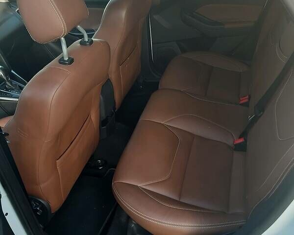 Белый Форд Фокус, объемом двигателя 1.5 л и пробегом 161 тыс. км за 17500 $, фото 40 на Automoto.ua