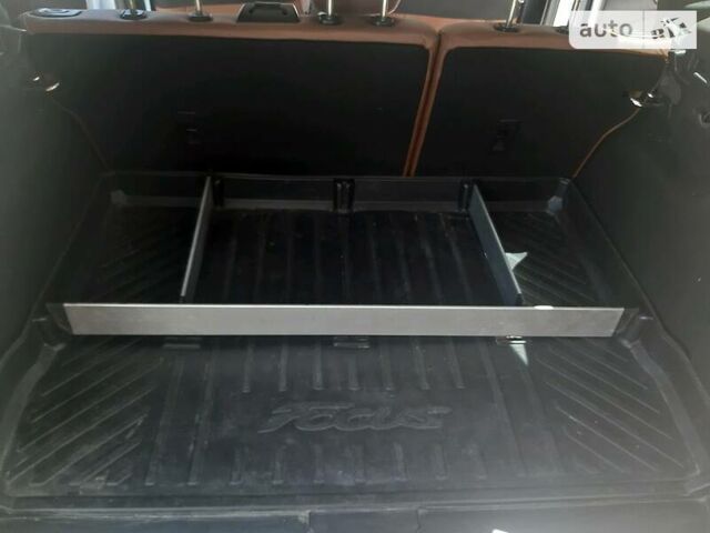 Белый Форд Фокус, объемом двигателя 1.5 л и пробегом 161 тыс. км за 12800 $, фото 25 на Automoto.ua