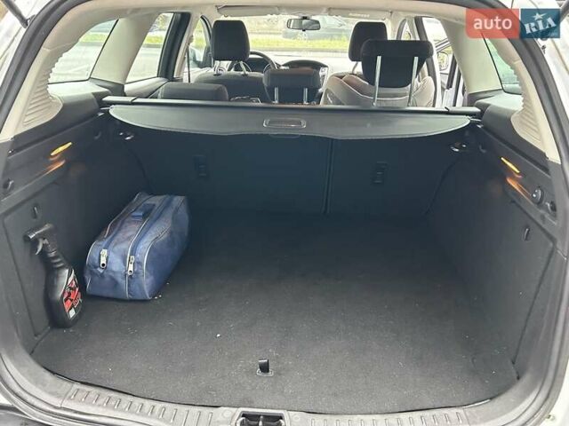 Белый Форд Фокус, объемом двигателя 1 л и пробегом 169 тыс. км за 8700 $, фото 18 на Automoto.ua