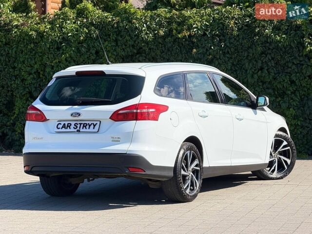 Білий Форд Фокус, об'ємом двигуна 1 л та пробігом 257 тис. км за 5999 $, фото 3 на Automoto.ua