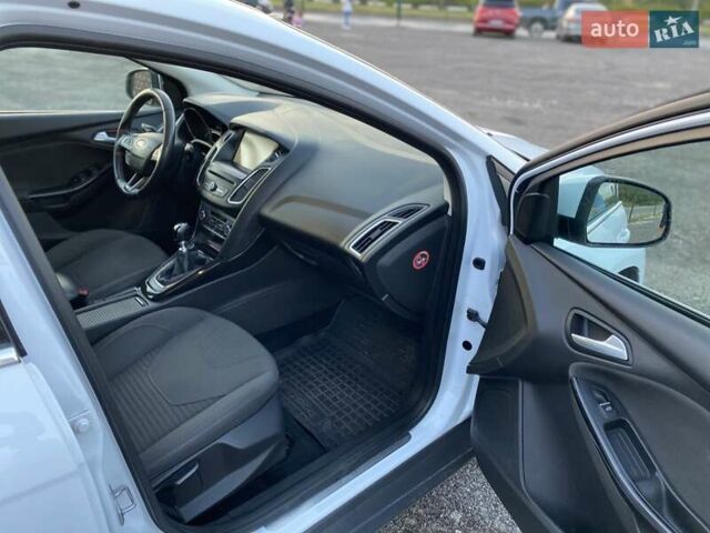 Білий Форд Фокус, об'ємом двигуна 1.5 л та пробігом 249 тис. км за 8700 $, фото 15 на Automoto.ua