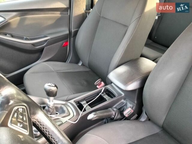 Білий Форд Фокус, об'ємом двигуна 1.6 л та пробігом 263 тис. км за 7700 $, фото 7 на Automoto.ua