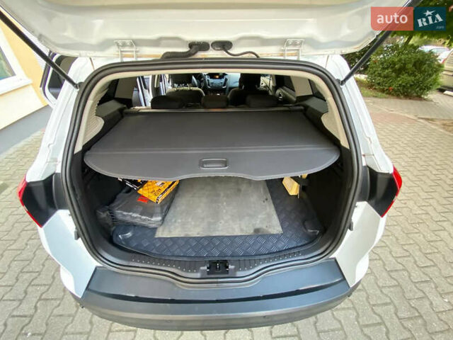 Форд Фокус 2015 в Львове на Automoto.ua Белый Форд Фокус, объемом двигателя 1.56 л и пробегом 193 тыс. км за 9000 $, фото 24 на Automoto.ua