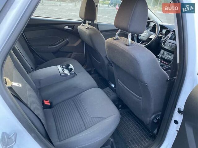 Білий Форд Фокус, об'ємом двигуна 1.5 л та пробігом 249 тис. км за 8700 $, фото 12 на Automoto.ua