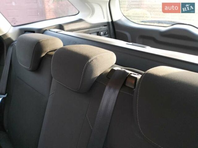 Білий Форд Фокус, об'ємом двигуна 1.6 л та пробігом 263 тис. км за 7999 $, фото 28 на Automoto.ua