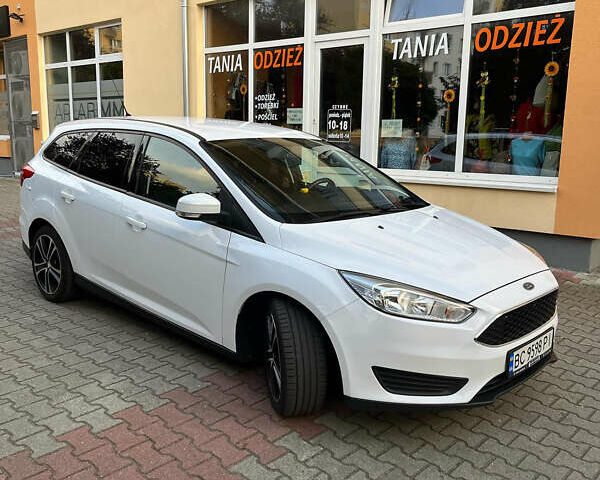 Форд Фокус 2015 в Львове на Automoto.ua Белый Форд Фокус, объемом двигателя 1.56 л и пробегом 193 тыс. км за 9000 $, фото 11 на Automoto.ua