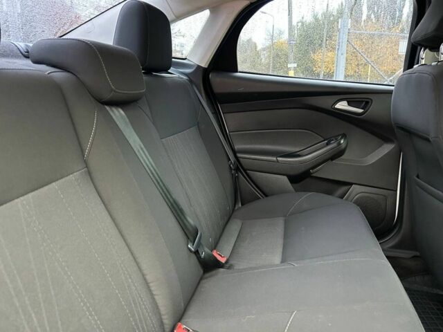 Белый Форд Фокус, объемом двигателя 2 л и пробегом 109 тыс. км за 8700 $, фото 15 на Automoto.ua