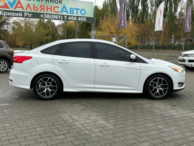 Белый Форд Фокус, объемом двигателя 2 л и пробегом 109 тыс. км за 8700 $, фото 6 на Automoto.ua