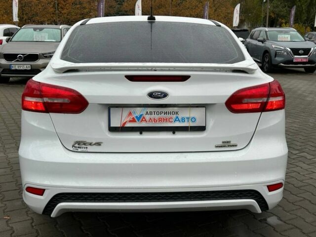 Белый Форд Фокус, объемом двигателя 2 л и пробегом 109 тыс. км за 8700 $, фото 4 на Automoto.ua