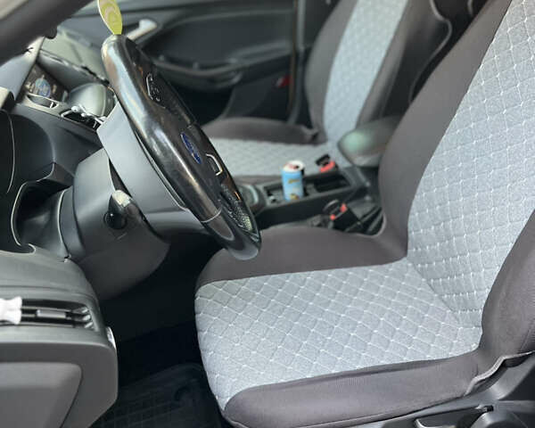 Белый Форд Фокус, объемом двигателя 1.5 л и пробегом 218 тыс. км за 10200 $, фото 7 на Automoto.ua