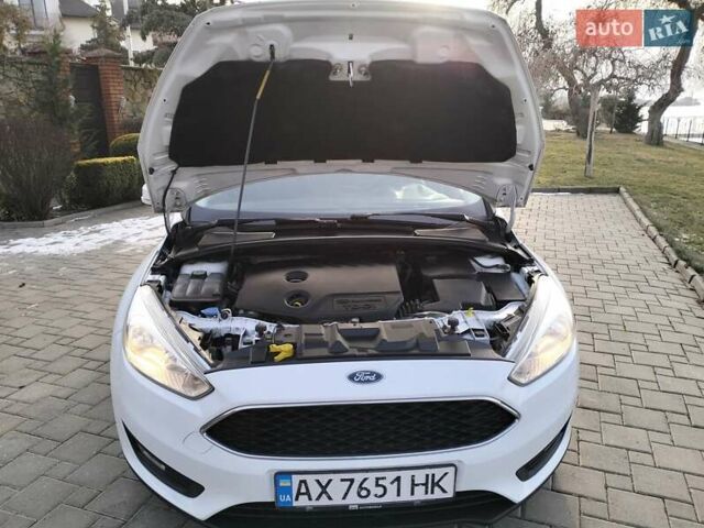 Білий Форд Фокус, об'ємом двигуна 1.6 л та пробігом 263 тис. км за 7999 $, фото 24 на Automoto.ua