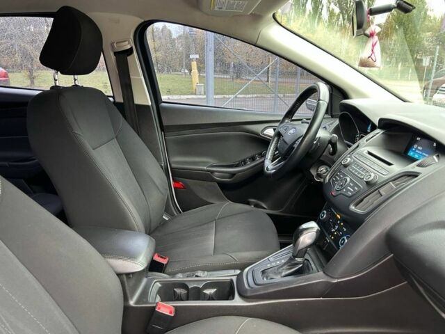 Белый Форд Фокус, объемом двигателя 2 л и пробегом 109 тыс. км за 8700 $, фото 11 на Automoto.ua