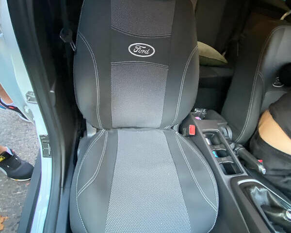 Форд Фокус 2015 в Львове на Automoto.ua Белый Форд Фокус, объемом двигателя 1.56 л и пробегом 193 тыс. км за 9000 $, фото 13 на Automoto.ua