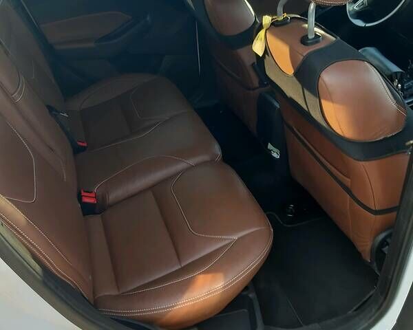 Белый Форд Фокус, объемом двигателя 1.5 л и пробегом 161 тыс. км за 12800 $, фото 55 на Automoto.ua