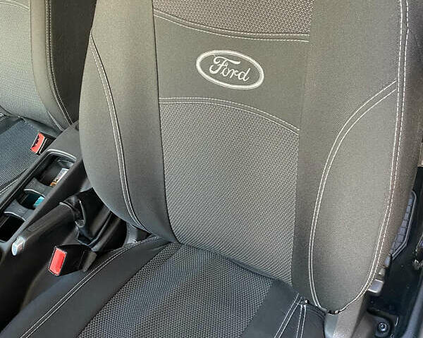 Форд Фокус 2015 в Львове на Automoto.ua Белый Форд Фокус, объемом двигателя 1.56 л и пробегом 193 тыс. км за 9000 $, фото 8 на Automoto.ua