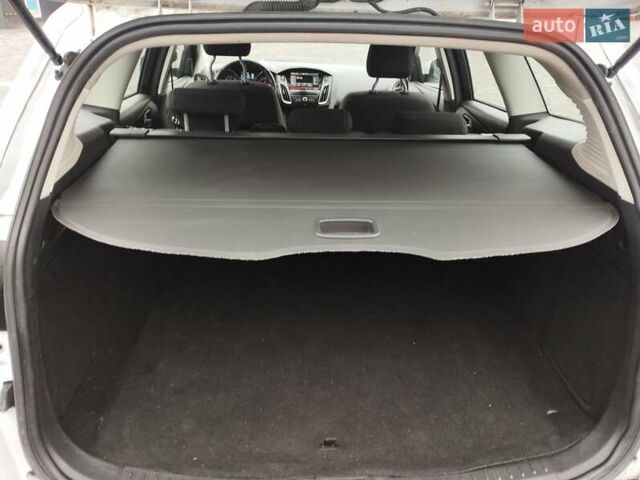 Белый Форд Фокус, объемом двигателя 1.6 л и пробегом 163 тыс. км за 8699 $, фото 40 на Automoto.ua