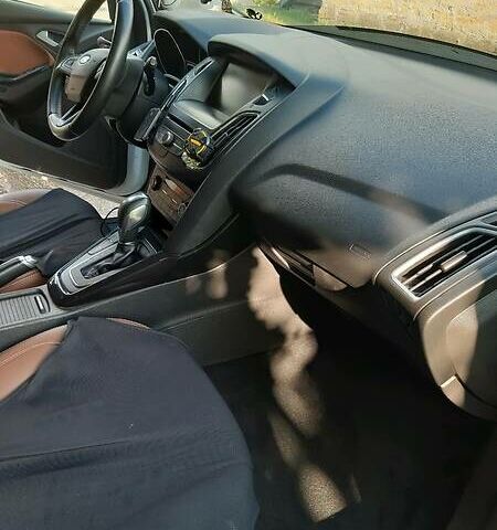 Белый Форд Фокус, объемом двигателя 1.5 л и пробегом 161 тыс. км за 12800 $, фото 5 на Automoto.ua