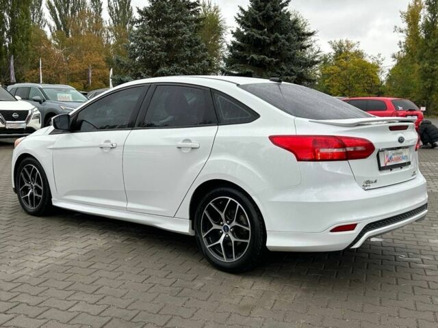 Белый Форд Фокус, объемом двигателя 2 л и пробегом 109 тыс. км за 8700 $, фото 3 на Automoto.ua