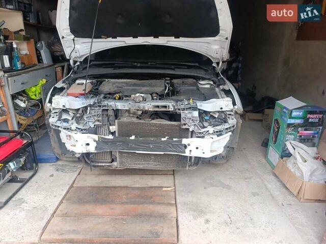 Білий Форд Фокус, об'ємом двигуна 1.5 л та пробігом 248 тис. км за 4300 $, фото 8 на Automoto.ua