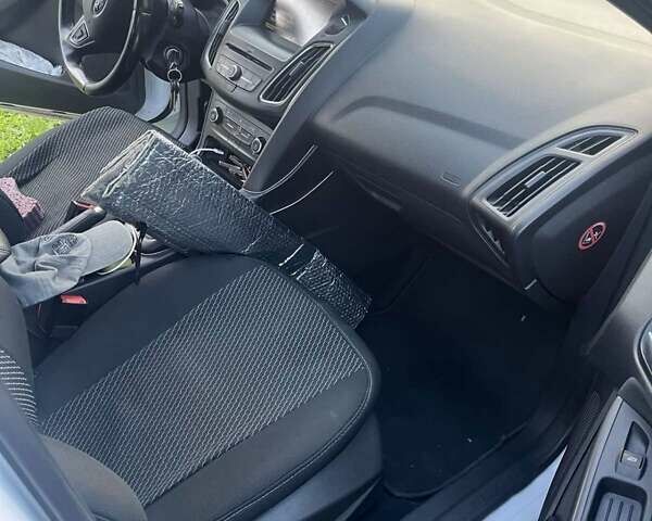 Форд Фокус 2015 у Ужгороді на Automoto.ua Білий Форд Фокус, об'ємом двигуна 1.5 л та пробігом 224 тис. км за 9400 $, фото 14 на Automoto.ua